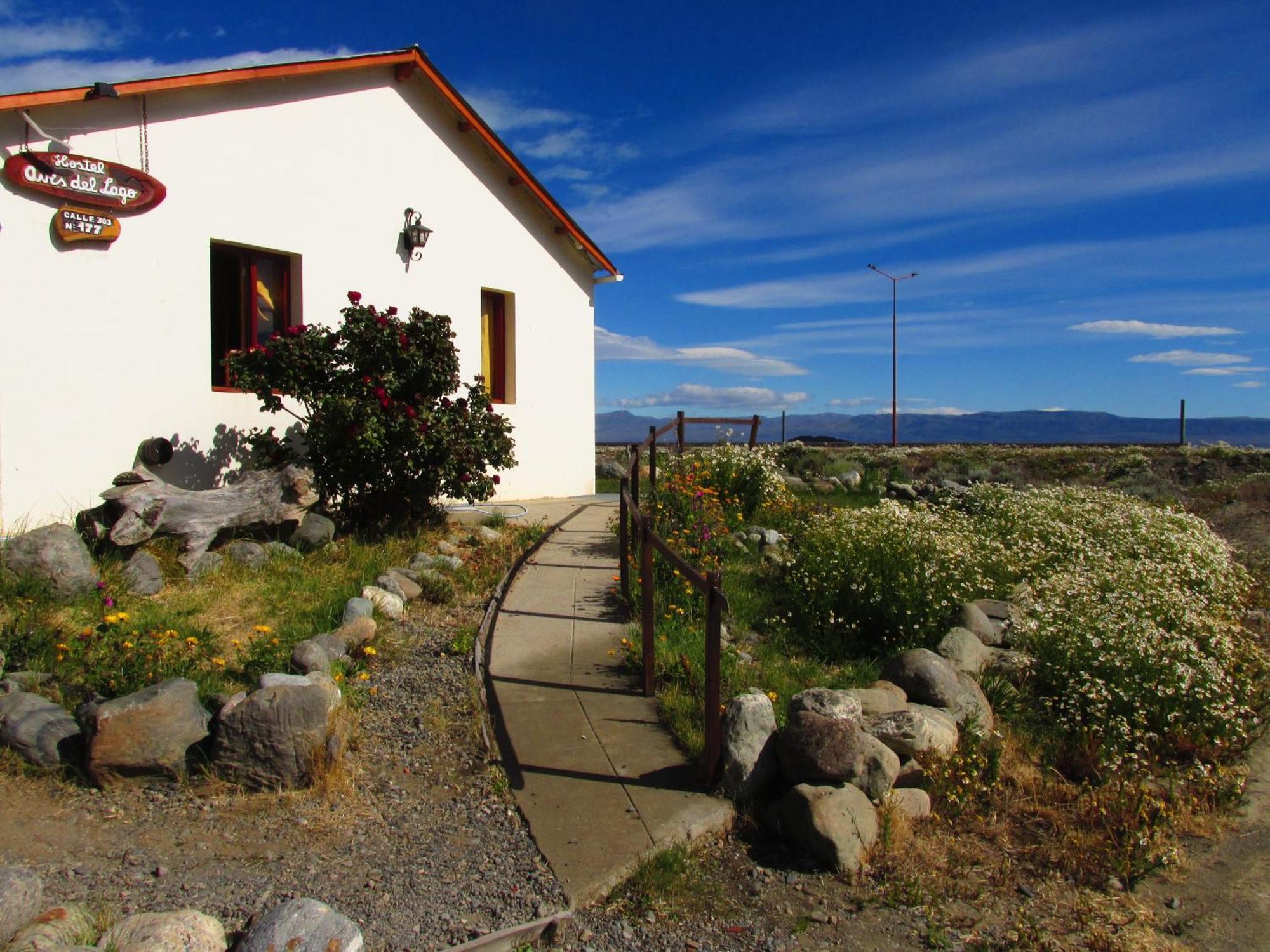 Hostel Aves Del Lago El Calafate Exterior photo