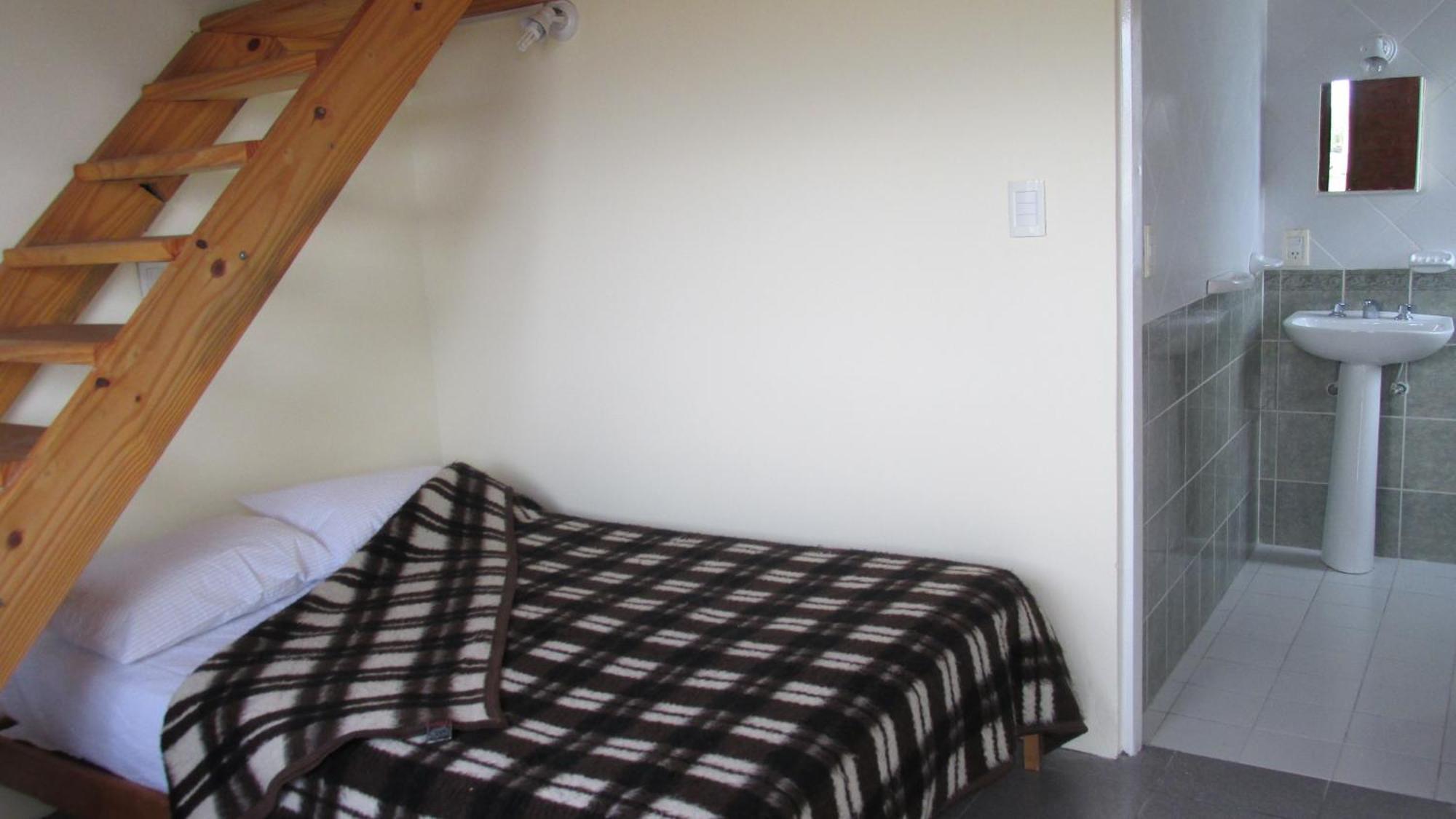 Hostel Aves Del Lago El Calafate Exterior photo